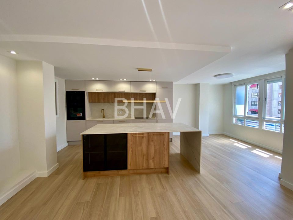 2 bedrooms Apartment in Alicante, Spain No. 222557