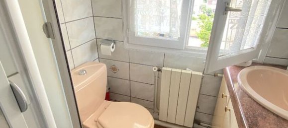 3 bedrooms House in Saint-Prix, France No. 177737 4