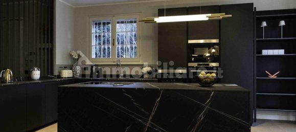 4 bedrooms Villa in Livorno, Italy No. 216317 14