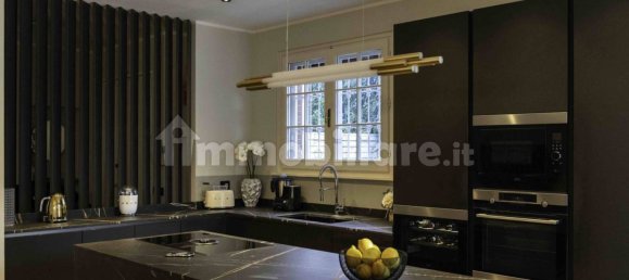 4 bedrooms Villa in Livorno, Italy No. 216317 13