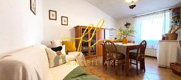 3-salle Appartement à Pomarance, Italy No. 80107 4