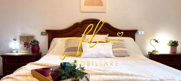 3-salle Appartement à Pomarance, Italy No. 80107 19