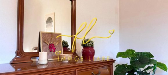 3-salle Appartement à Pomarance, Italy No. 80107 18