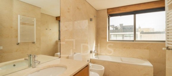 4 غرف نوم منزل ذو طابقين في Matosinhos, Portugal رقم 137348 24