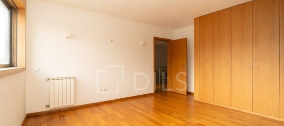 4 غرف نوم منزل ذو طابقين في Matosinhos, Portugal رقم 137348 29