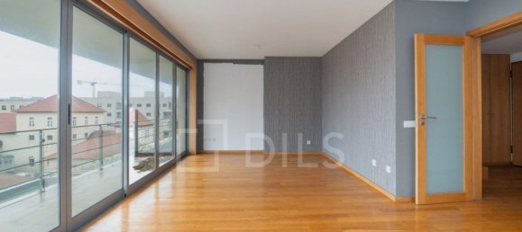 4 غرف نوم منزل ذو طابقين في Matosinhos, Portugal رقم 137348 5