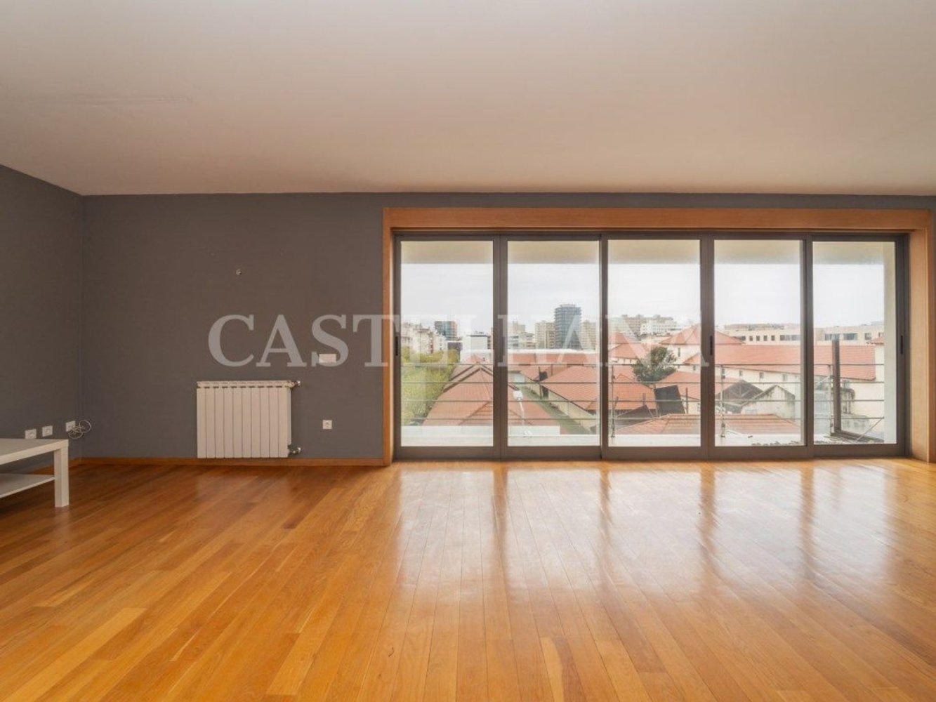 4 غرف نوم منزل ذو طابقين في Matosinhos, Portugal رقم 137348