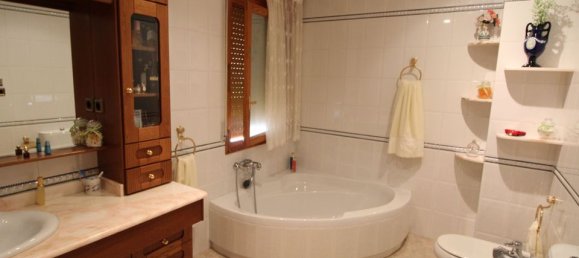 7 bedrooms Villa in Alicante, Spain No. 189094 18