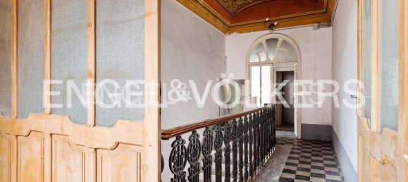 Edificio en Olbia, Italy 555 m² No. 127345 6