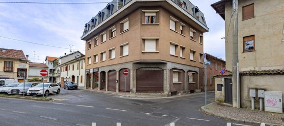 4-salle Appartement à Cesano Maderno, Italy No. 29944 3