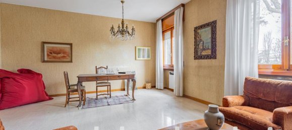 4-salle Appartement à Cesano Maderno, Italy No. 29944 9