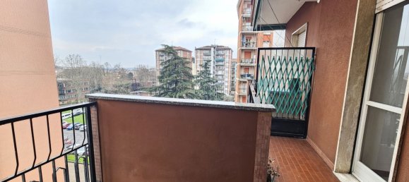 Studio in Cinisello Balsamo, Italy No. 7829 53