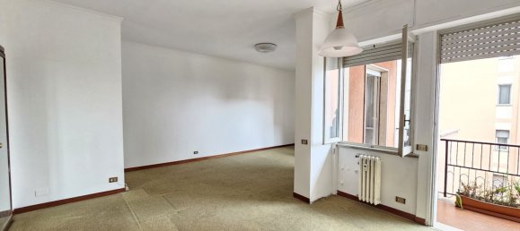 Studio in Cinisello Balsamo, Italy No. 7829 44