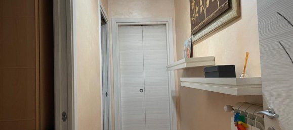 Apartamento de 3 dormitorios en Foggia, Italy No. 358089 5