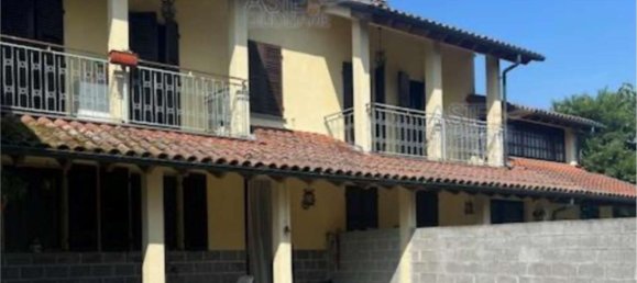 10 bedrooms Apartment in Casale Monferrato, Italy No. 381485 2