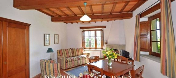 Вилла с 29 спальнями в Каполона, Италия № 124519 34