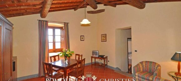 Вилла с 29 спальнями в Каполона, Италия № 124519 23