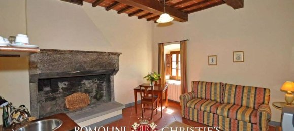 Вилла с 29 спальнями в Каполона, Италия № 124519 25