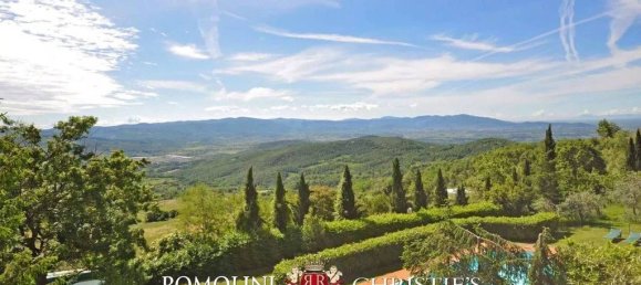 Вилла с 29 спальнями в Каполона, Италия № 124519 6