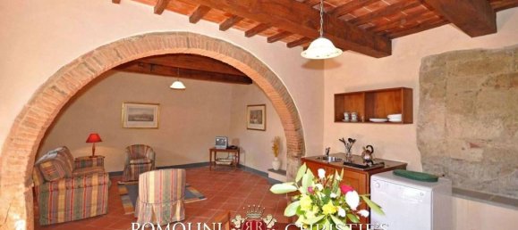 Вилла с 29 спальнями в Каполона, Италия № 124519 21