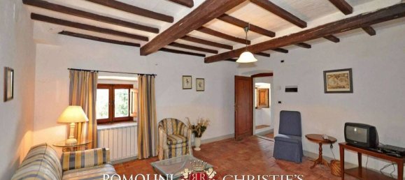 Вилла с 29 спальнями в Каполона, Италия № 124519 32