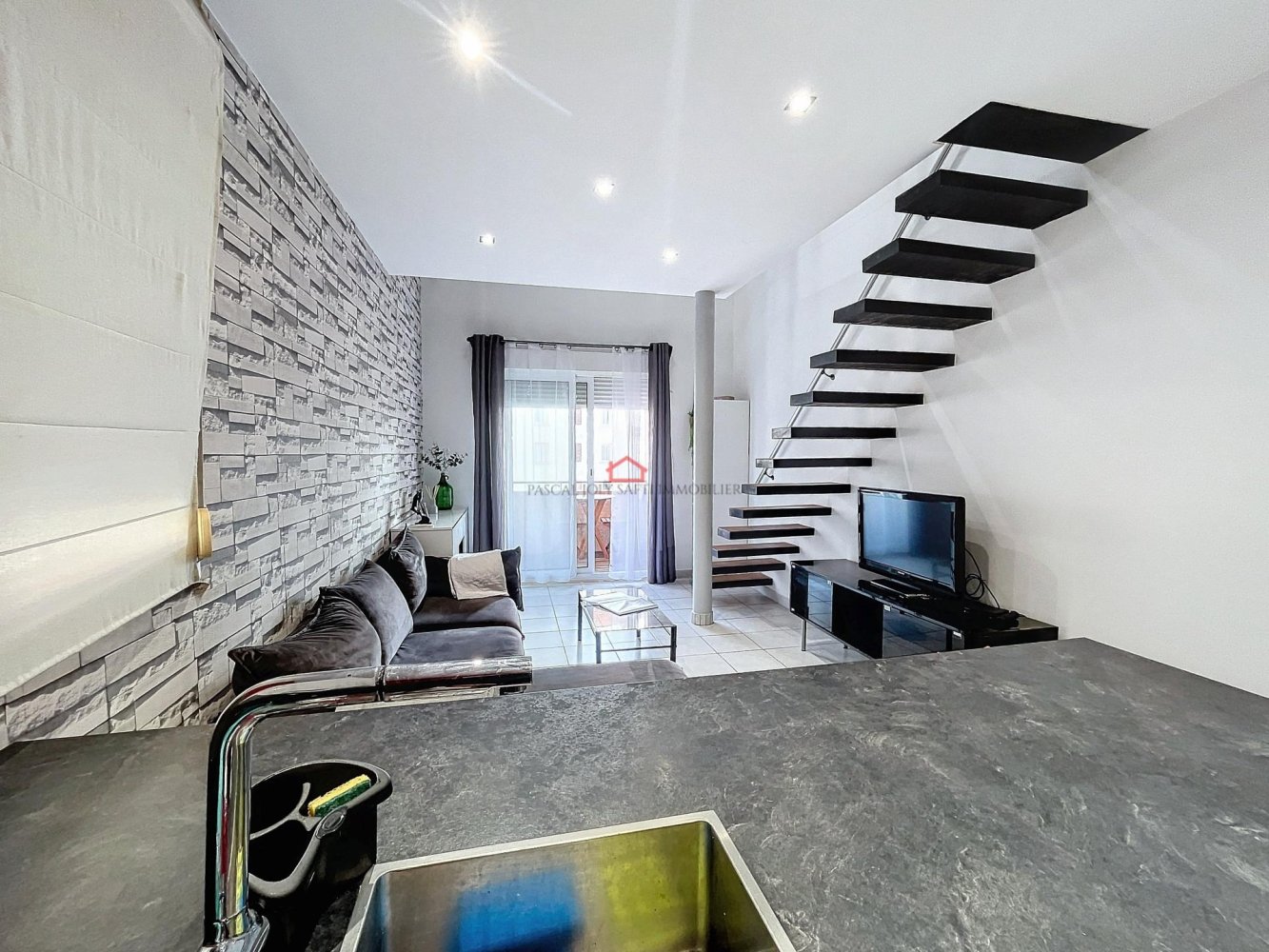 Duplex de 2 divisões em Ajaccio, France N.º 47007