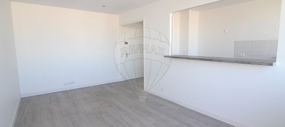 1 bedroom Apartment in Bois-Colombes, France No. 318556 3