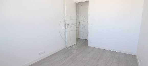 1 bedroom Apartment in Bois-Colombes, France No. 318556 12