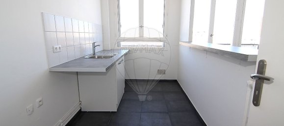 1 bedroom Apartment in Bois-Colombes, France No. 318556 9