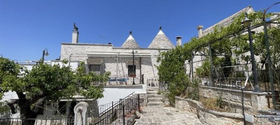 Casa de 4 dormitorios en Martina Franca, Italy No. 343930 5