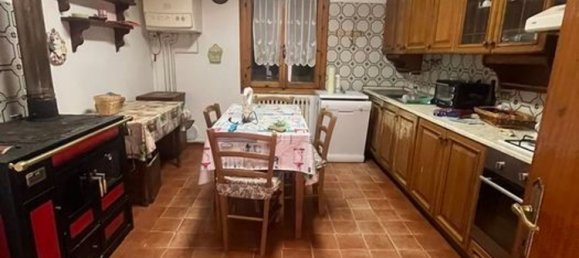 7 rooms House in Fanano, Italy No. 85489 6
