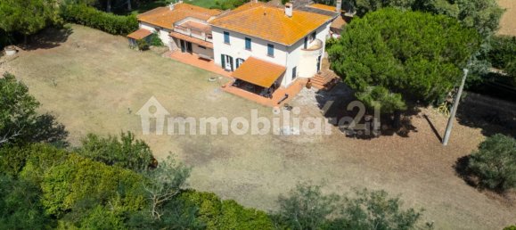 Дом с 4 спальнями в Орбетелло, Италия № 286094 43