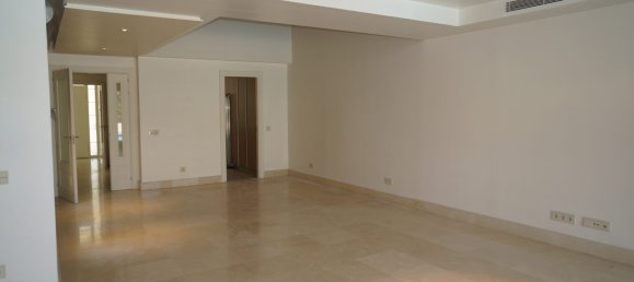 5 bedrooms House in Pozuelo de Alarcon, Spain No. 19712 24