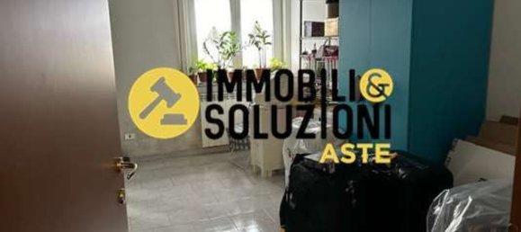 Квартира с 3 комнатами в Локате ди Триульци, Италия № 7267 6