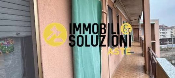 Квартира с 3 комнатами в Локате ди Триульци, Италия № 7267 12