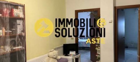 Квартира с 3 комнатами в Локате ди Триульци, Италия № 7267 4