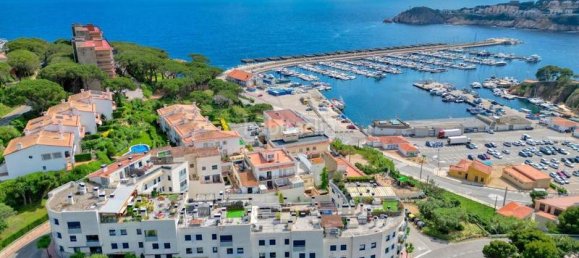 Ático de 3 dormitorios en Sant Feliu de Guíxols, Spain No. 150944 32