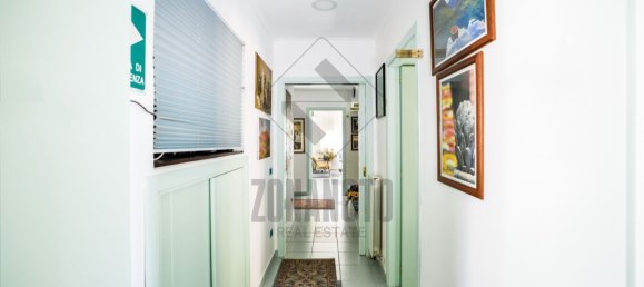 6-salle Appartement à Noto, Italy No. 102978 9