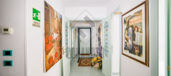 6-salle Appartement à Noto, Italy No. 102978 7