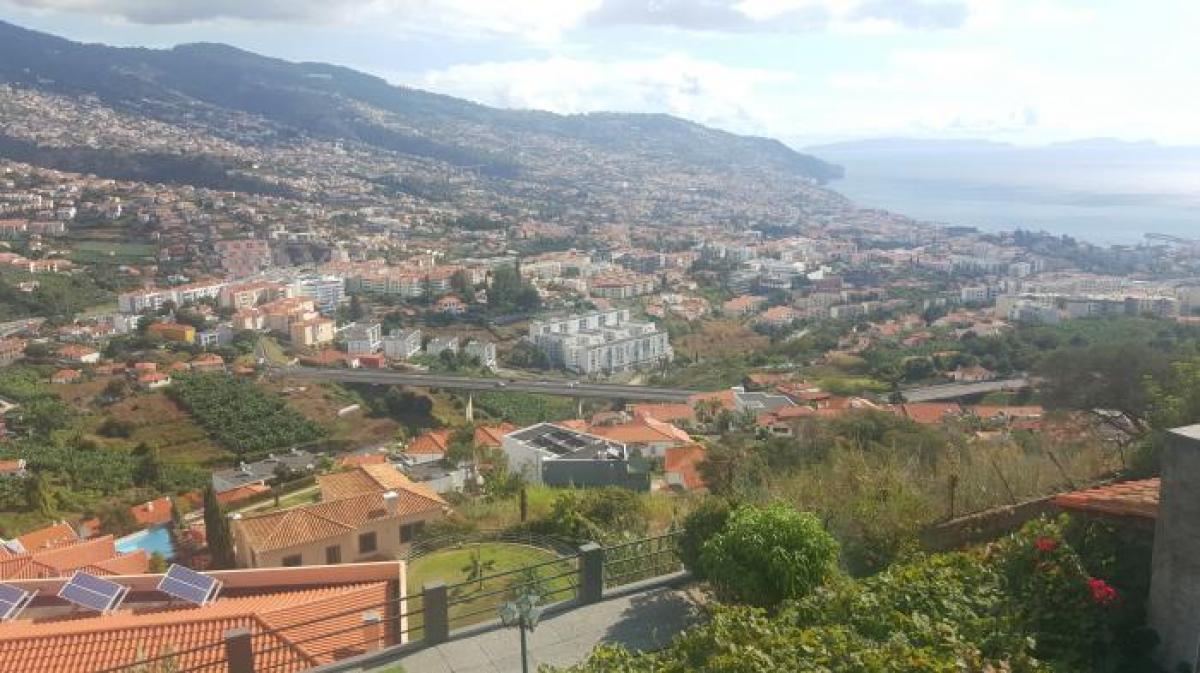 3 bedrooms Villa in Funchal, Portugal No. 173