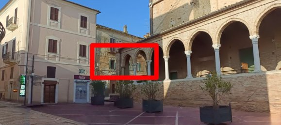 Дуплекс с 4 комнатами в Читта Сант Анджело, Италия № 100605 2