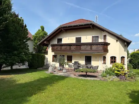 6 rooms House in Passau, Germany No. 145215