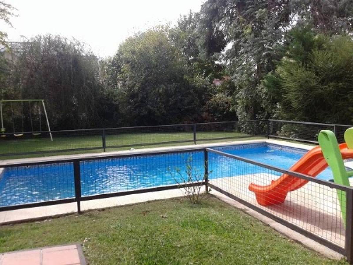 3 bedrooms House in Pilar, Argentina No. 11751