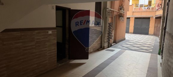 2 rooms House in Catania, Italy No. 132623 3