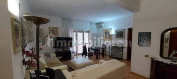 Apartamento de 2 dormitorios en Rome, Italy No. 204587 6