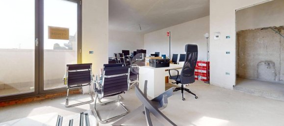 Escritório de 4 divisões em Meda, Italy N.º 168265 19