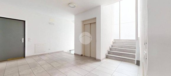 Escritório de 4 divisões em Meda, Italy N.º 168265 12