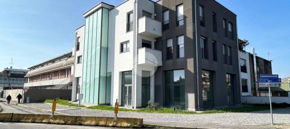 Escritório de 4 divisões em Meda, Italy N.º 168265 5