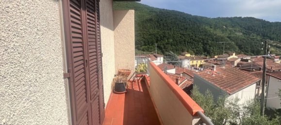 Apartamento de 8 habitaciónes en Montale, Italy No. 255000 2