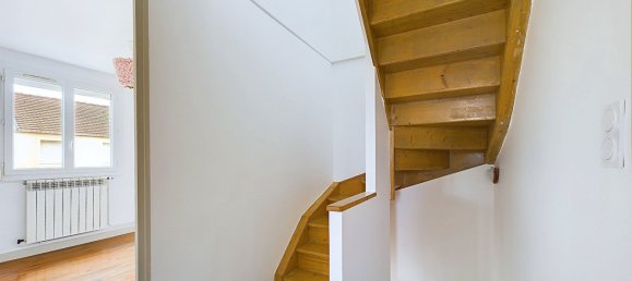 4 bedrooms House in Troyes, France No. 95389 13